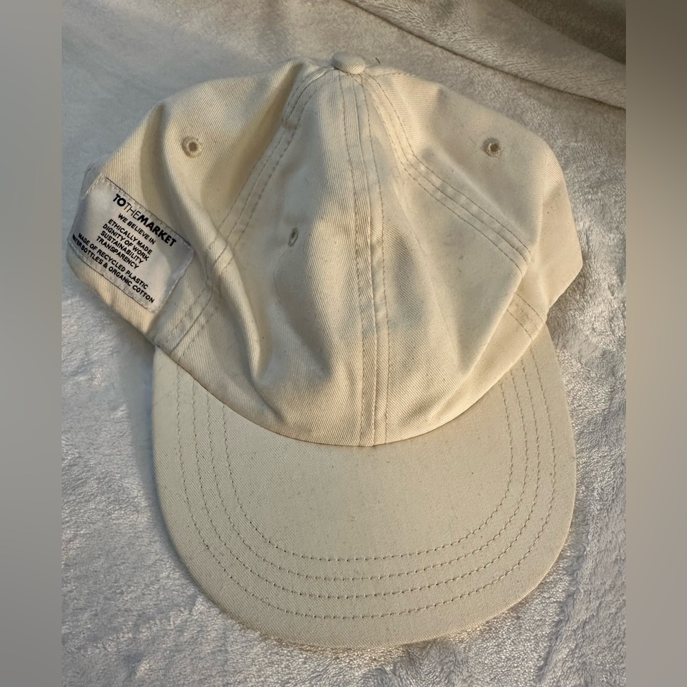 NWT- To the market baseball hat- white/off‎ white o/s